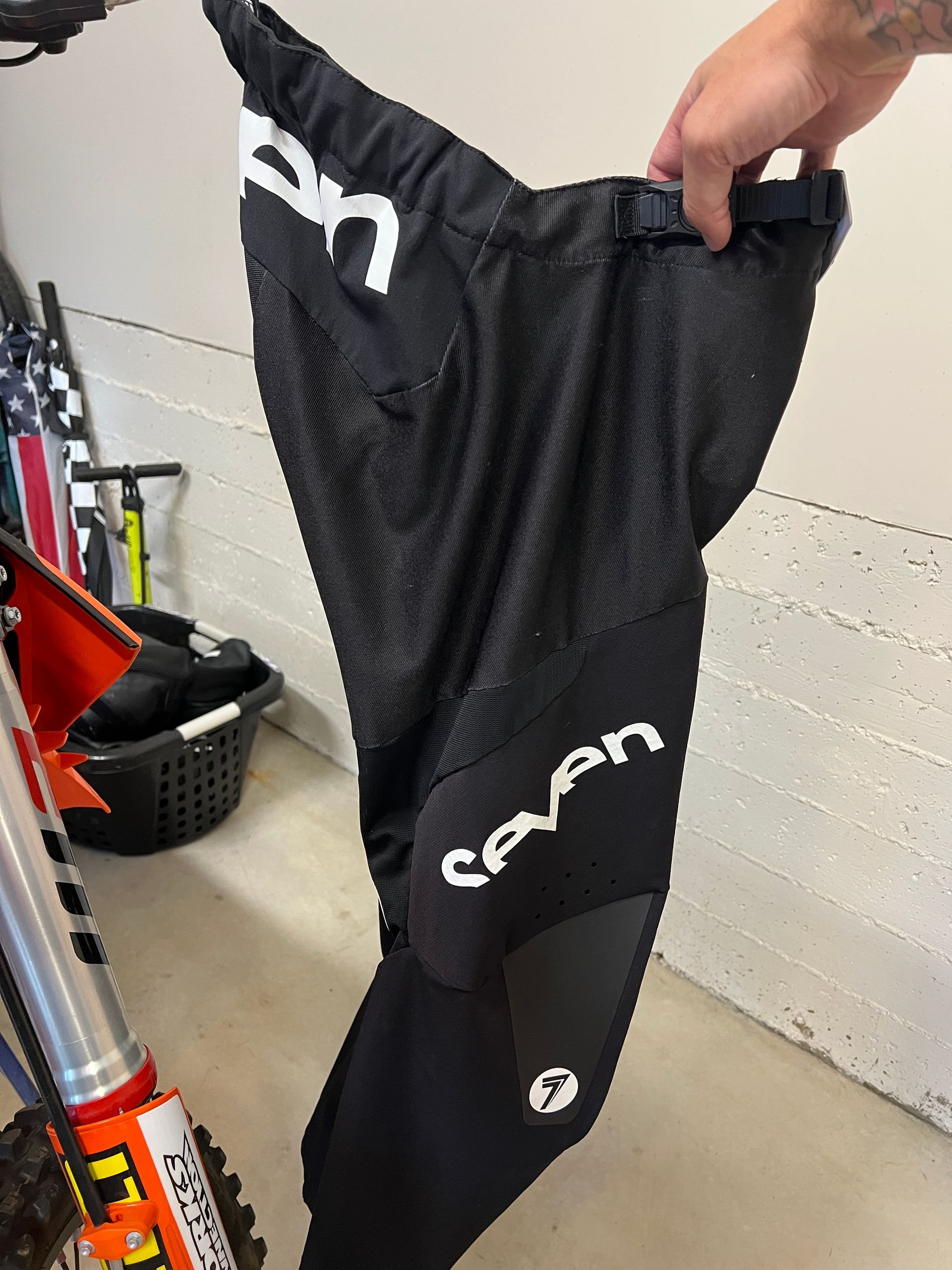 Seven Mx Rival Pants Size 32 BRAND NEW