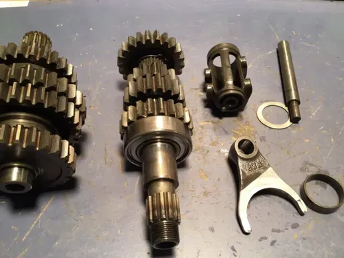 2005 05-07 SUZUKI RMZ450 RMZ 450 Transmission Tranny Gears Shaft Shift Forks