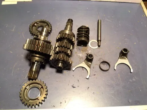 2005 05-07 SUZUKI RMZ450 RMZ 450 Transmission Tranny Gears Shaft Shift Forks