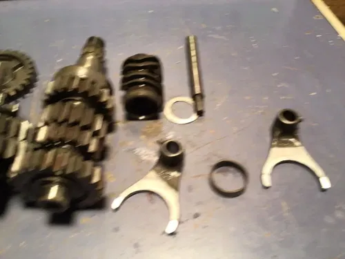 2005 05-07 SUZUKI RMZ450 RMZ 450 Transmission Tranny Gears Shaft Shift Forks
