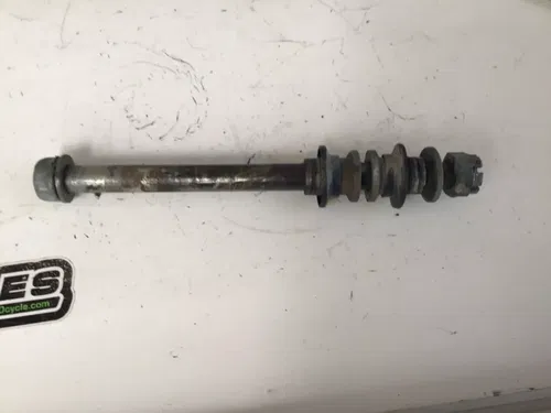 front wheel axle bolt 1999-2004 Yamaha TTR225 TTR 225 2003 2002 2001 2000