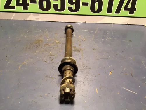 1996 Yamaha XT225 Front Wheel Axle & spacer