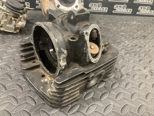 1999 Yamaha Warrior 350 Cylinder Head Valve  Intake Exhaust