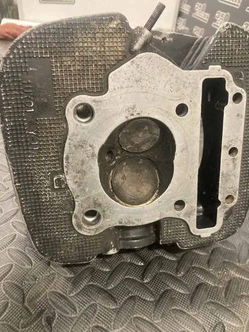1999 Yamaha Warrior 350 Cylinder Head Valve  Intake Exhaust