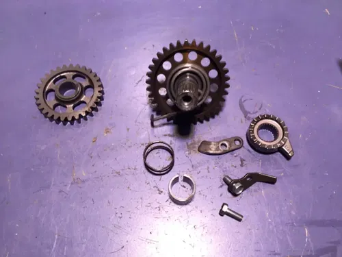 2004 - 2009 Honda CRF450 CRF 450 Kick Start Mechanism Kicker Shaft Gear