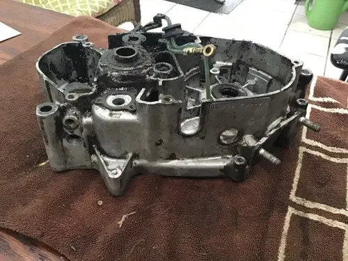 1974 Suzuki TS100 left crankcase Crank case oil lines