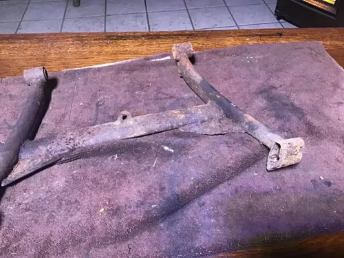 1974 - 1977  Suzuki GT 380 GT380 center stand kick stand