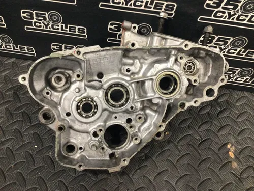 2003 SUZUKI 02-06 RM85 RM85L OEM RIGHT ENGINE MOTOR CRANKCASE CRANK CASES BLOCK
