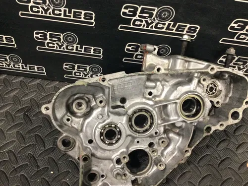 2003 SUZUKI 02-06 RM85 RM85L OEM RIGHT ENGINE MOTOR CRANKCASE CRANK CASES BLOCK