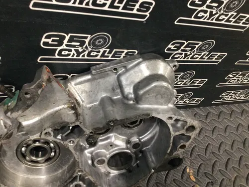 2003 SUZUKI 02-06 RM85 RM85L OEM RIGHT ENGINE MOTOR CRANKCASE CRANK CASES BLOCK