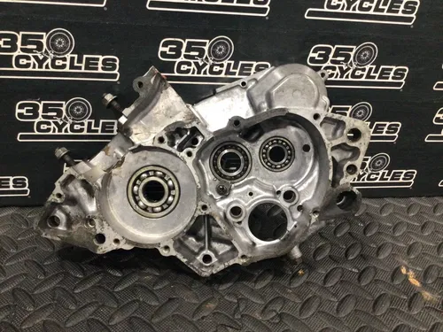 2003 SUZUKI 02-06 RM85 RM85L OEM RIGHT ENGINE MOTOR CRANKCASE CRANK CASES BLOCK