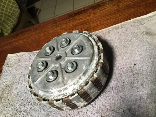 1975 Suzuki GT250 clutch clutch basket assembly