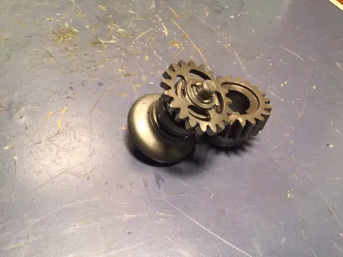 1999 Kawasaki KX125 power valve governor shaft gears assembly 2000 2001 2002 98