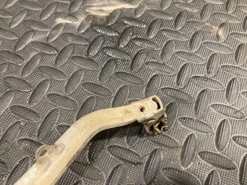 2002 02-15 RM85 RM85L OEM Rear Brake Caliper Bracket Lever