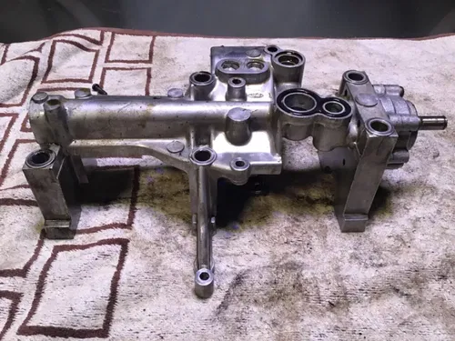 1978 Honda Hawk CB400T crankshaft cradle crank brace crank mount