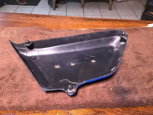 1978 Kawasaki KZ200 RH side cover panel plastic