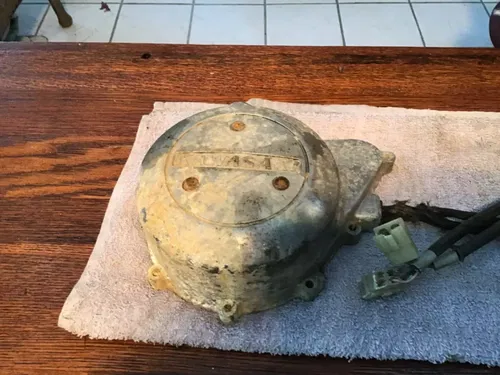 1974 - 1978 Kawasaki KZ400 kz 400 stator cover left hand engine cover