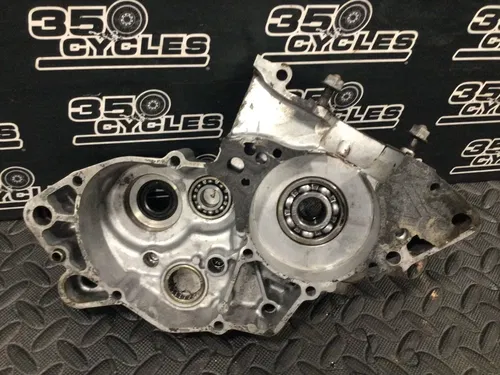 2003 SUZUKI 02-06 RM85 RM85L OEM LEFT ENGINE MOTOR CRANKCASE CRANK CASES BLOCK