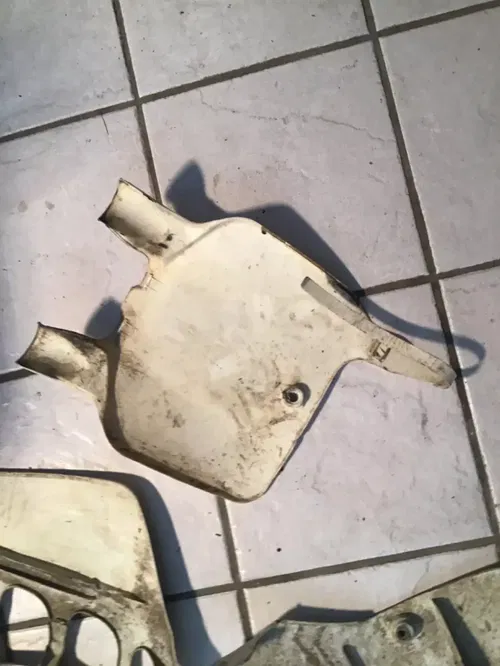 Honda CR125R CR250R Front Number Plate 1990 1991 Side Covers Gas tank shroud