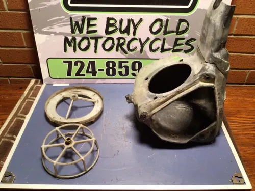 1987 Kawasaki KX125 KX 125 Engine Air Box Filter Cleaner Housing 11011-1241