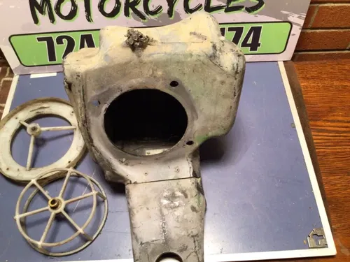 1987 Kawasaki KX125 KX 125 Engine Air Box Filter Cleaner Housing 11011-1241