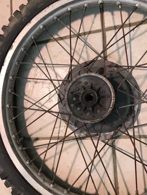 1977 1978 Yamaha DT250 front wheel 21’