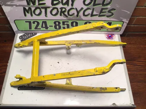 2000 96-00 Suzuki RM250 rm 250  Subframe Sub Frame Rear Seat Mount 41200-36E00