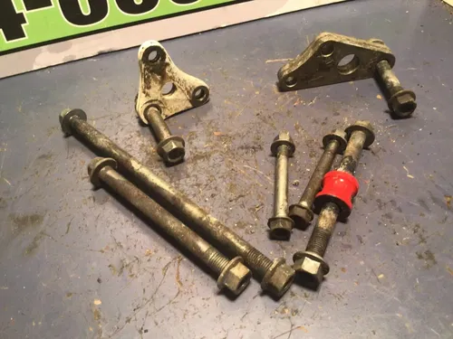 1986 85-87 Honda XR600R XR600 R 600 XL XR / OEM Nice ENGINE MOTOR MOUNTS