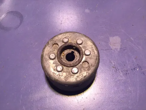 1990 SUZUKI RM125 OEM MAGNETO GENERATOR FLYWHEEL  32101-27C10 32101-43D0
