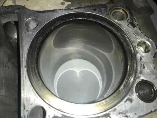 2006 Suzuki GS500FH Cylinders