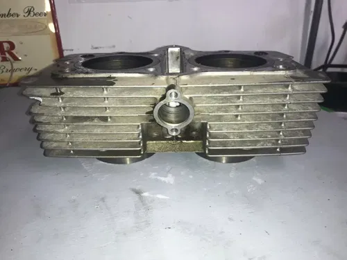 2006 Suzuki GS500FH Cylinders