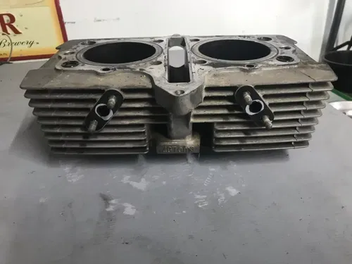 2006 Suzuki GS500FH Cylinders