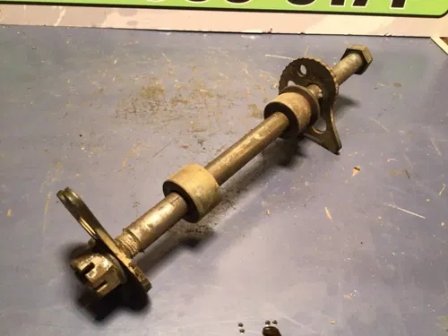 1992 - 1996 Yamaha XT225 Rear Wheel Axle & Spacers