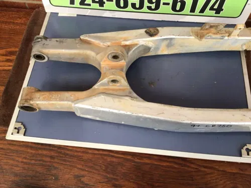 1997 97 CR250R CR250 OEM Swingarm Rear Suspension Wheel Brace Arm FOR REPAIR