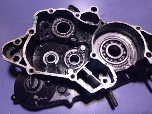 1988 HONDA CR80R RIGHT CRANKCASE BOTTOM END CRANK CASE