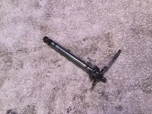 2001 Yamaha YZ250F Shift shaft
