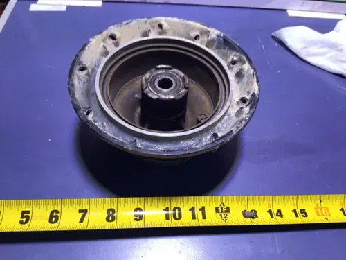 1991 HONDA XR200R Front Wheel Hub