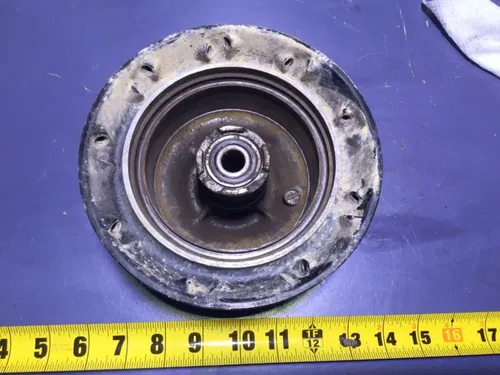 1991 HONDA XR200R Front Wheel Hub