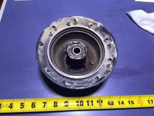 1991 HONDA XR200R Front Wheel Hub