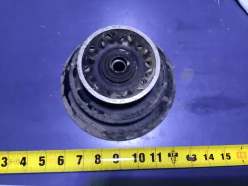 1991 HONDA XR200R Front Wheel Hub