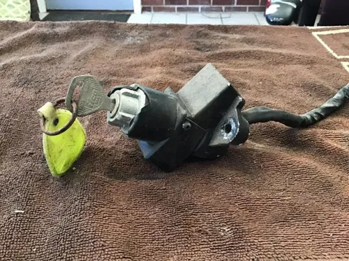 1982 Kawasaki KZ750M CSR ignition key