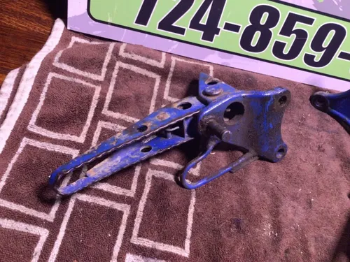 1986 Suzuki Quadsport 230 2x4 Left right Foot Rest Foot Peg pegs