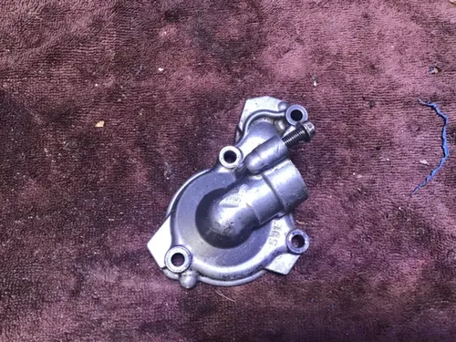 1998 Yamaha YZ400F water pump cover