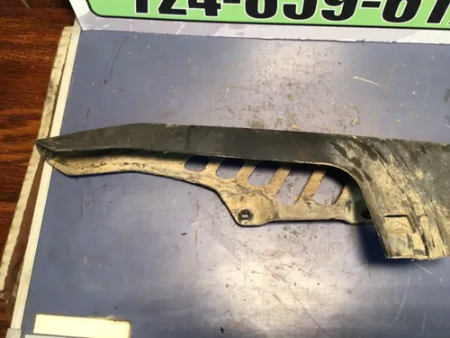 1996 YAMAHA XT 225 Serow Chain Guard Guide Plastic Used oem xt225