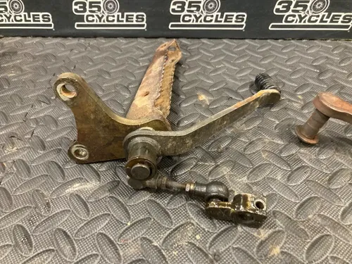 90-04 Genuine Yamaha Warrior 350 Right Left Foot Peg Pegs shifter 1990-2004