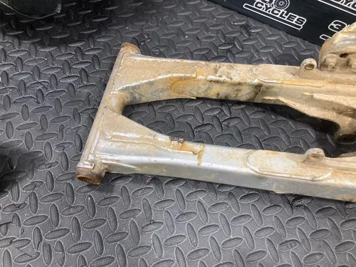 1999 Yamaha Warrior 350 Swingarm Swing Arm 3GD-22110-20-35 1990-2004