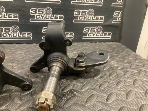 90-13 Yamaha warrior  Front Spindle Spindles Left Right Knuckle Warrior 350