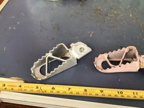 1991 - 1997 Kawasaki KX80 KX 80 OEM FOOT PEGS Set Foot rest