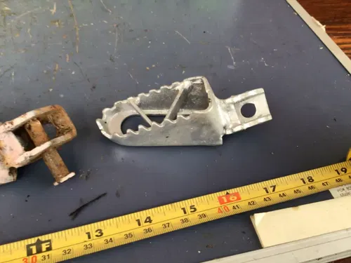 1991 - 1997 Kawasaki KX80 KX 80 OEM FOOT PEGS Set Foot rest