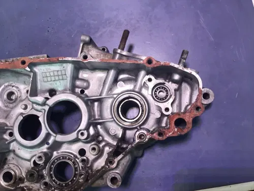 USED OEM 89 90 91 SUZUKI RM 125 RIGHT SIDE ENGINE MOTOR CASE CRANKCASE